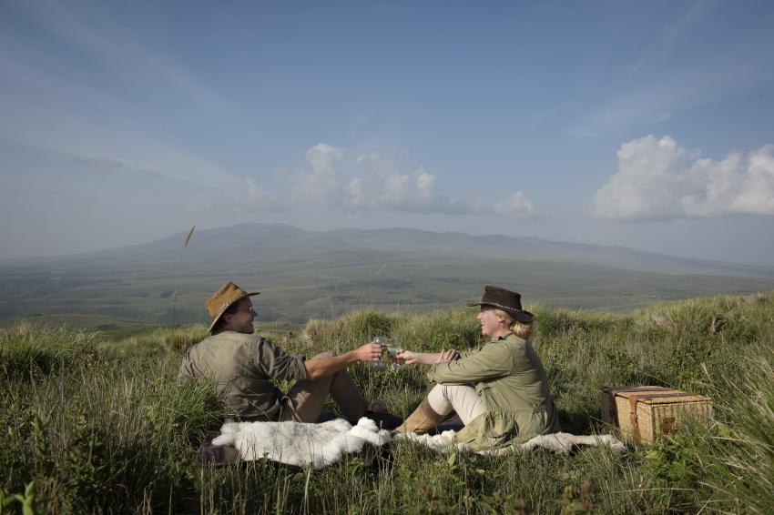 5 Day Private Safari in Serengeti & Ngorongoro 5 Day Private Safari in Serengeti & Ngorongoro