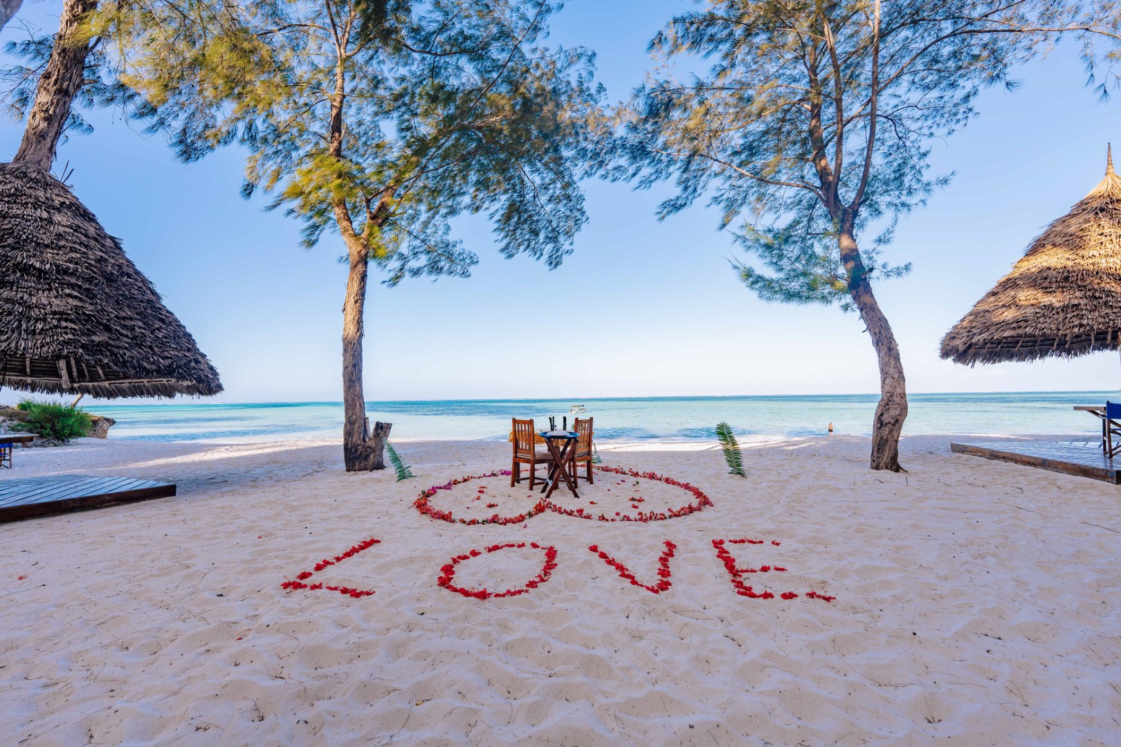 Luxury Safari and Zanzibar Honeymoon Guide
